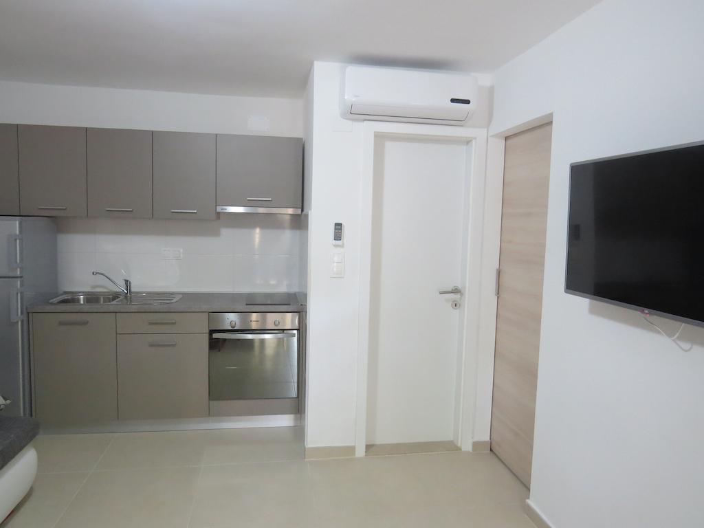 Camping Mia Bungalow & Mobile Home Biograd Na Moru Phòng bức ảnh